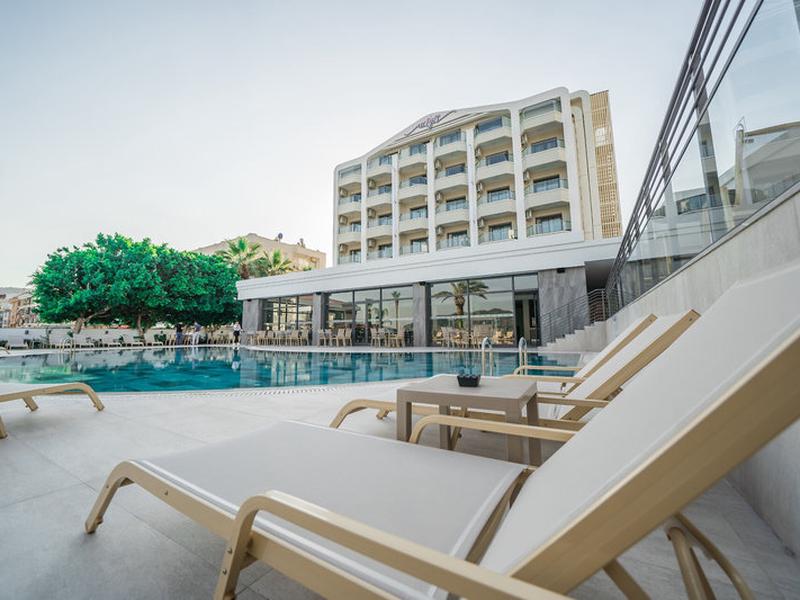 2CE657FA539CEDBEE7175AA1D85D27C2