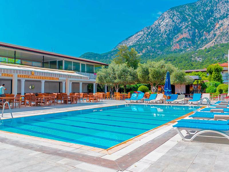 5C40046F7CD191B52927C4EE75EEB821