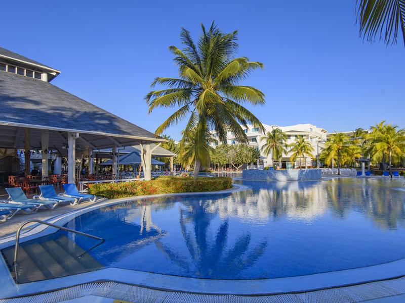 926BA831821E4D18004D33E7643F15C0