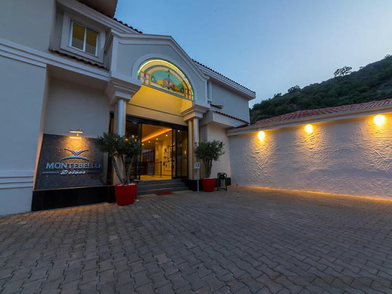 438877096C54CD280F47BEE0CB161C40