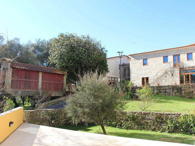 CEA27B90A103A3219C2227BB1BC8C765