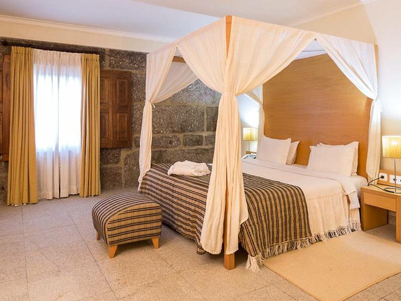 2F07D272F8A24931374FCA4711420421