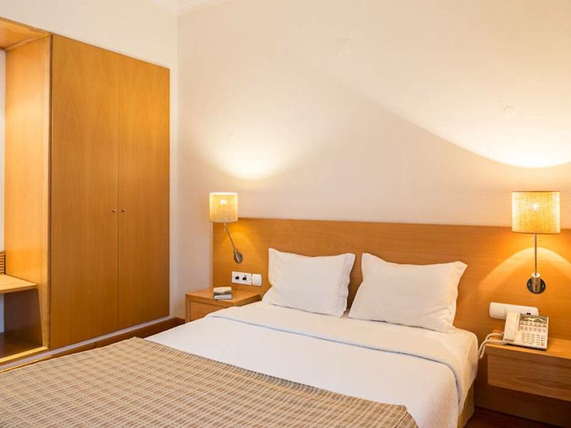 88BAAB323FDE0790BB4EDFF6E03ECC6B