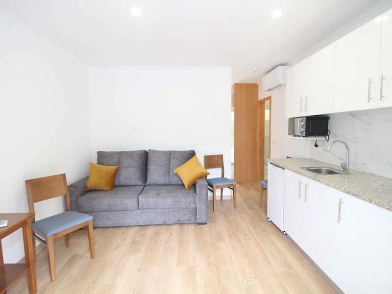 F11B00519A94CEEC0FF7EAC51662D2CD