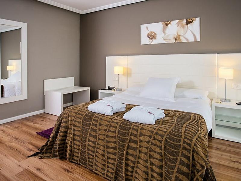 95581A741B2B32F7CAC1F5E5D54CC8F4