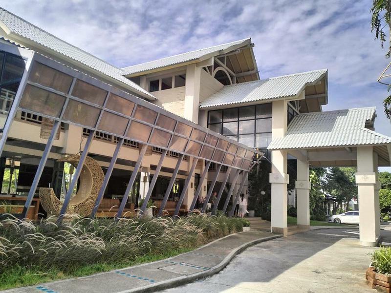 E11B30DF429301A9C763FBC2412E58ED