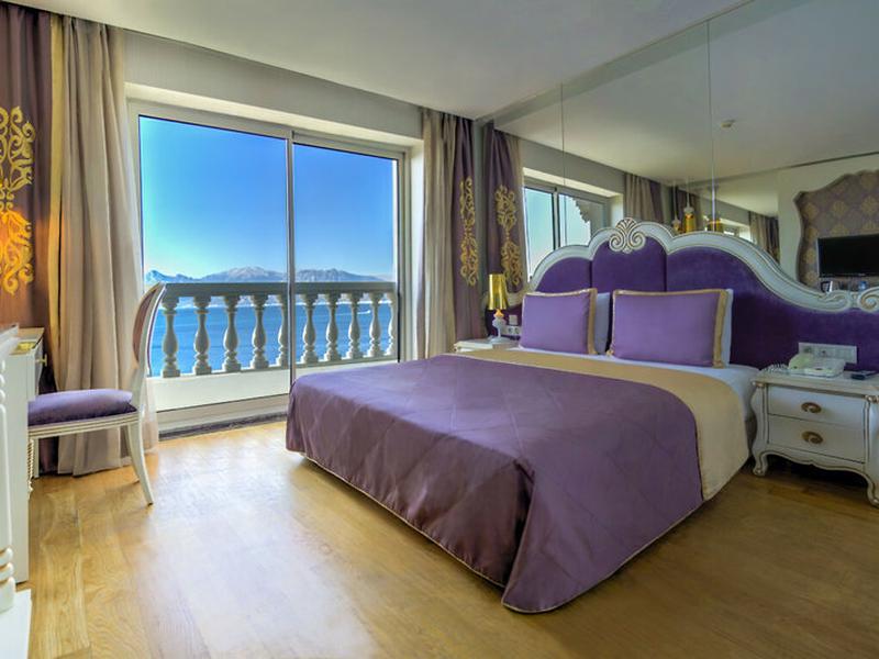 F7AFD951476659BCD6E2333DAD0D56B0