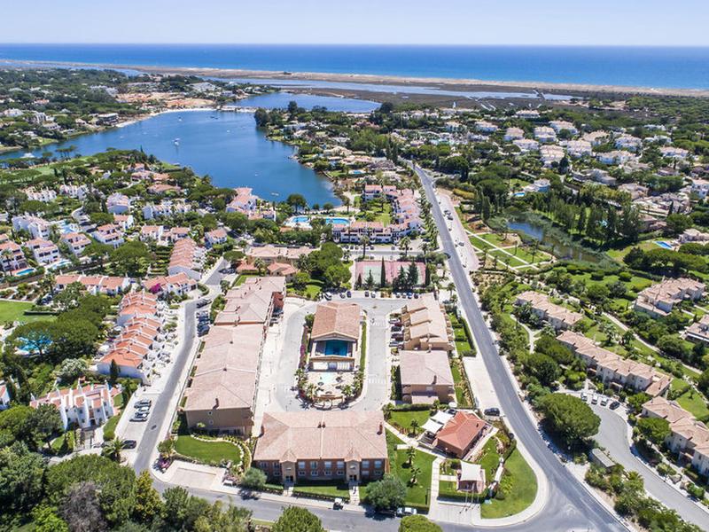 B0984756A1CBA31D27A758B36D460D8C