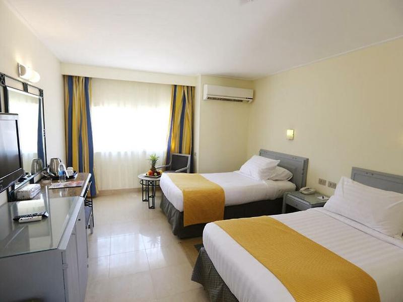 5FF1B85D35C0A0A29E0019C7D54B3C37