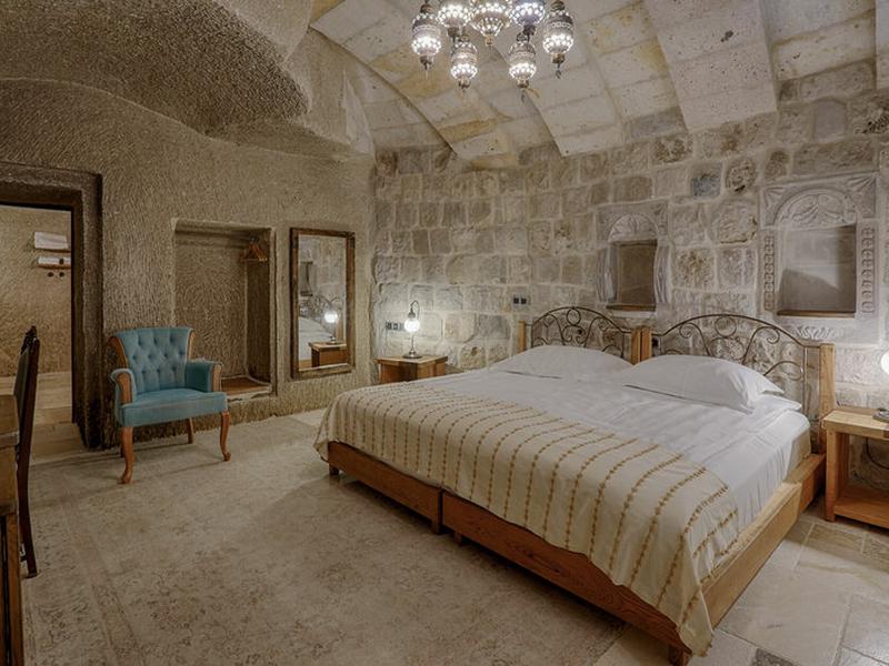 CE2A9CDBF566FAC8F8474BE9BC5C5531