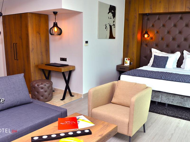 7990269C323A1BC7287CB77DD4F77512