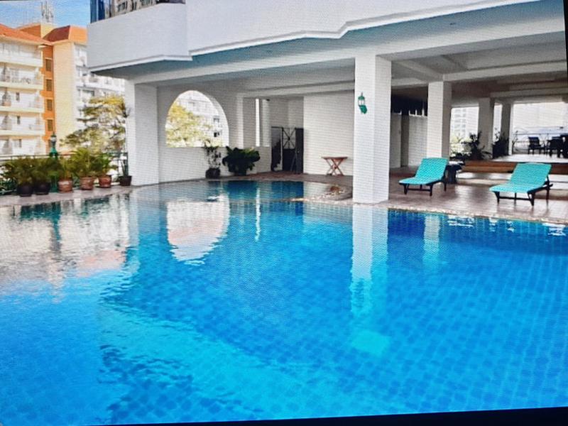 D42700A2A4187B1FBD1508BF4B9458E1