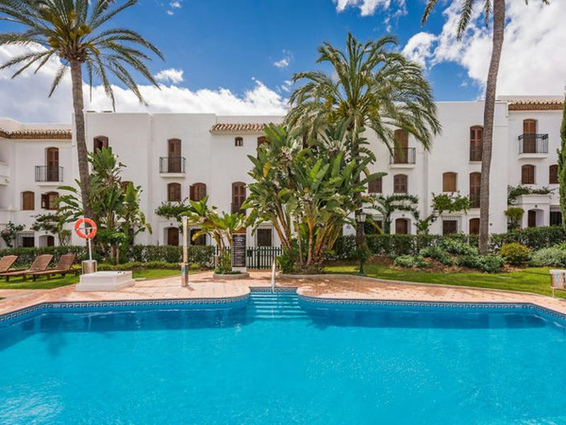 01FB8637331D5330ADE55B5A9347FA52