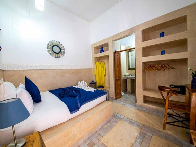 95E23F22C0D16FDDCA2B8EEAEF9FCC31