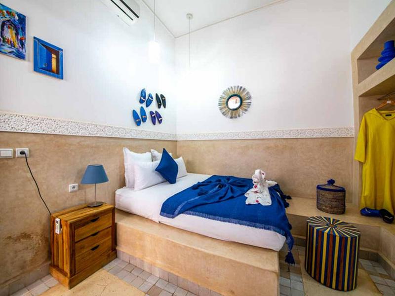 BB142579E9D41D72EB31CBC989AF7E89