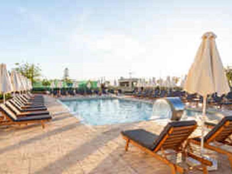 ECE5593CC03AE2239376EE804A967DBA