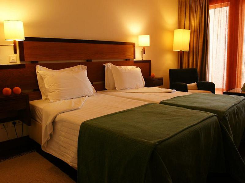 87C34FF08FBB32F16CE81F225DC7F712