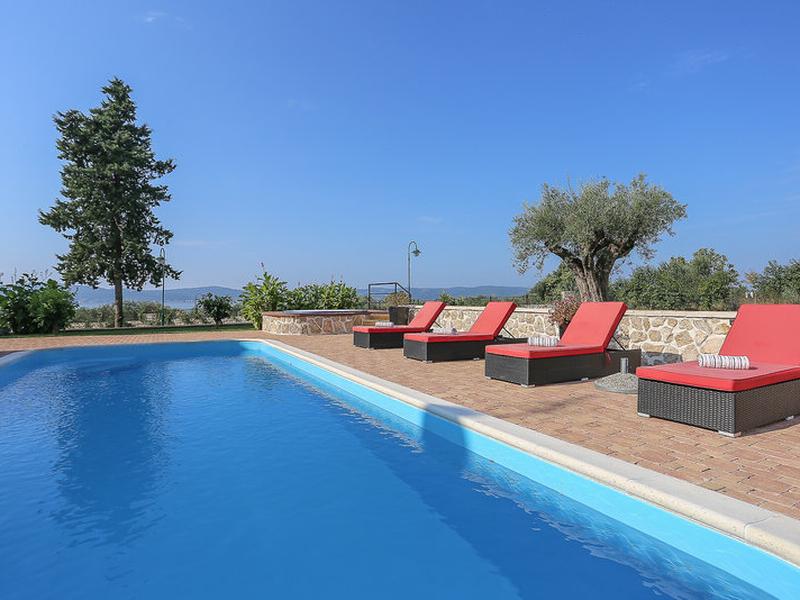 37A675F76037802B6DB890665EA68B90