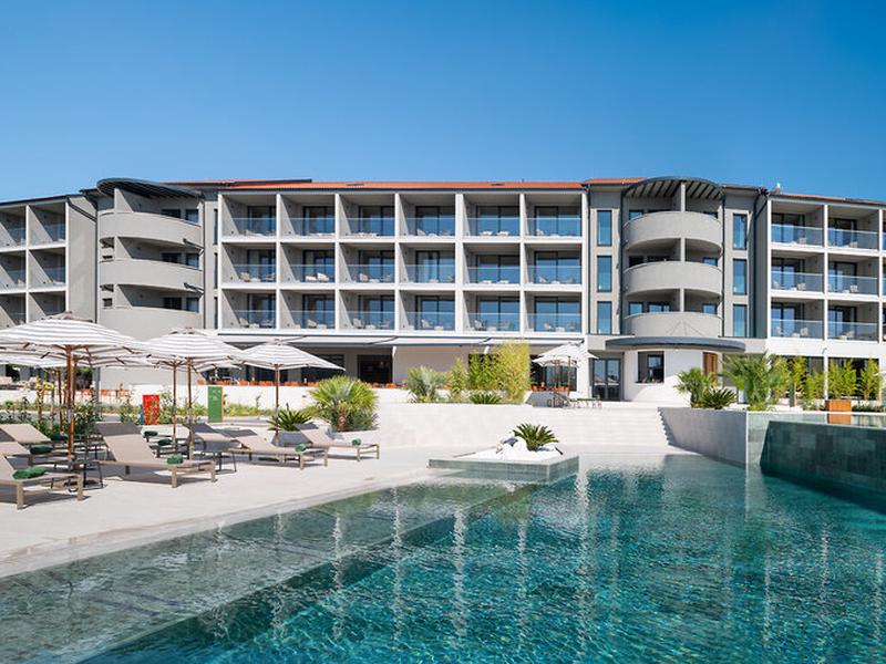 7FBB7477C06E6DB44DE991E9C619D4A0