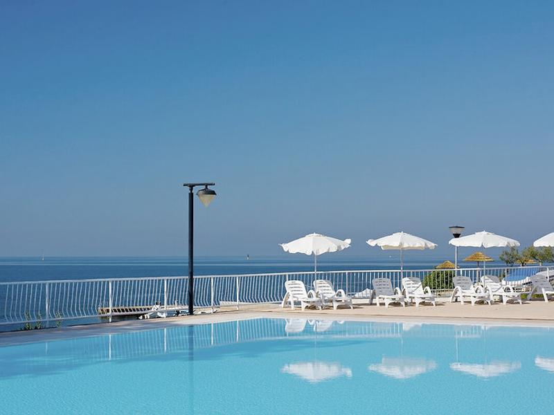 A0BA976ABD05A6F1BCD64E35D58A7713