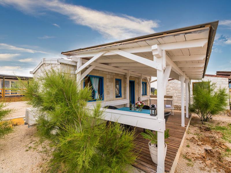 A70A32F6BBA0147DBBA839707C0EBE92