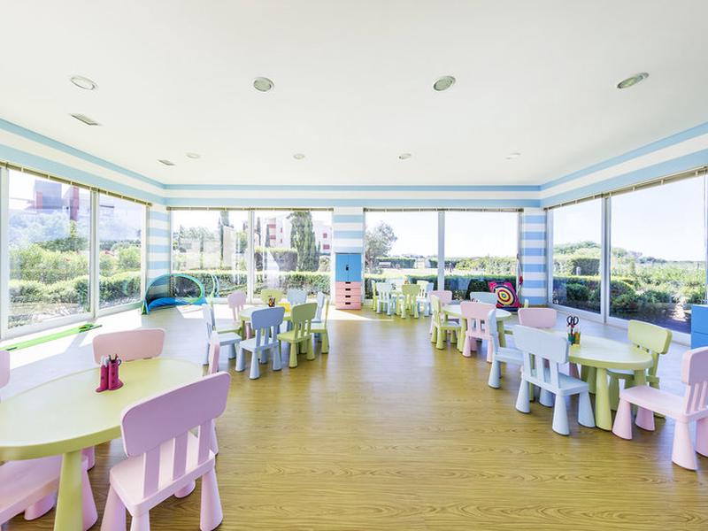 03E36E94F808E5BA8554A01735075282