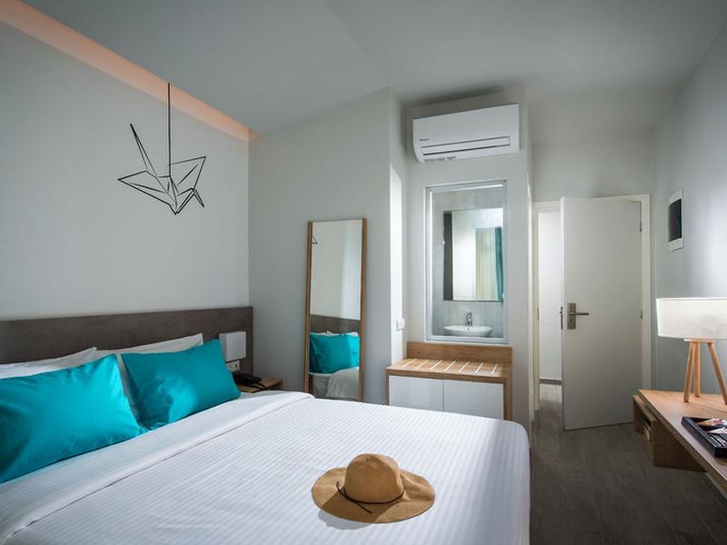 E52DC370EF4197E5363142A89CD568C2