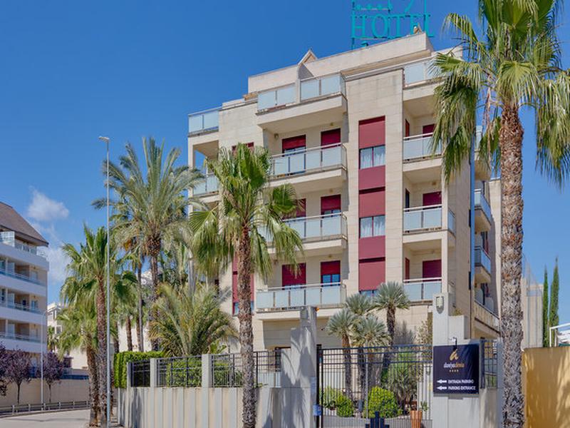 185FBFF3EA3A46920CD6CEB626155C97