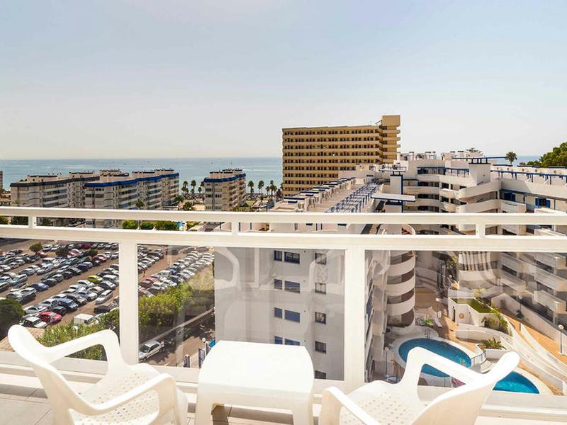 B2E43140FDA0B3D309C4076AB4272AE9