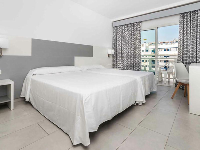 C4FB2D9BF15531153D3CBBF39738B7C6