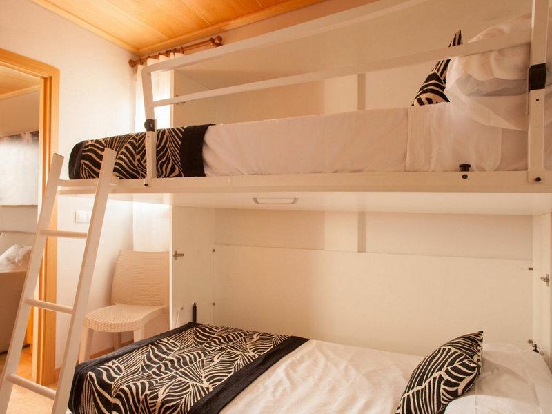 DB7B916E90A14BACC20A8B379A56A36A