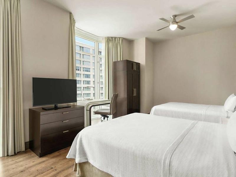 CE21C0F87E6B356F554128E4DACCDAC8