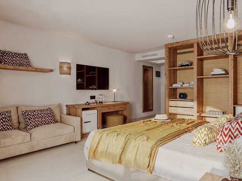 AC99226F94D7BB3F0701FE161BBF3AE8