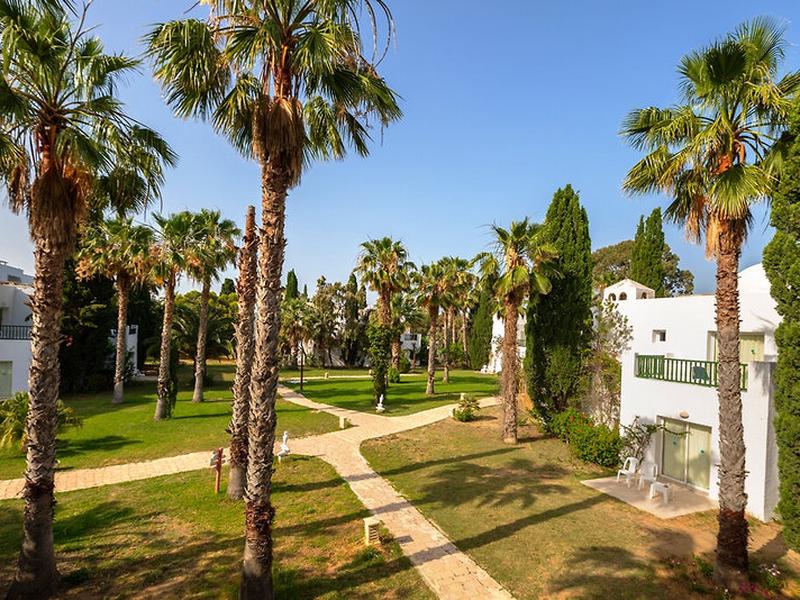 341411892B66F37DE98F7953ED97DAD4