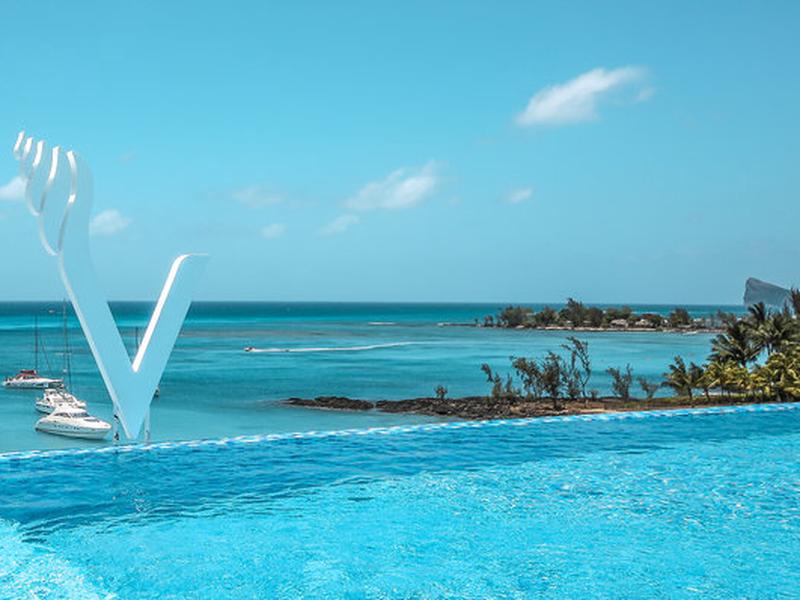 BB8B05A5A9E021632BD2C951C5482EF8