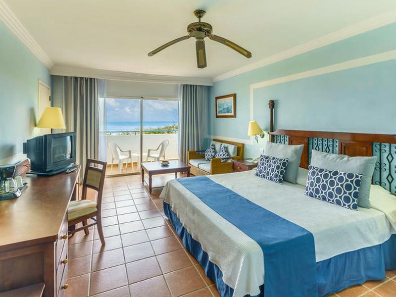 EB88DD465AA18F20CE215FED5C74A018