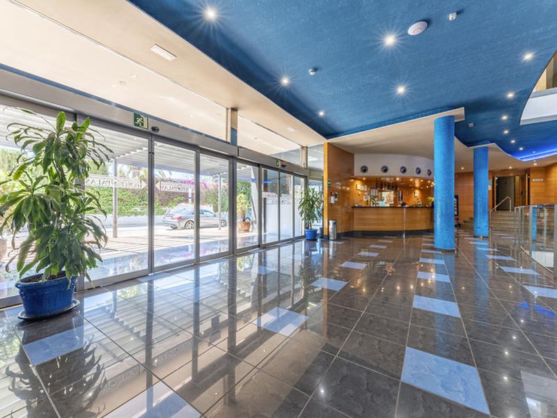 51F811EDB878D3B1C8E540F007271B49