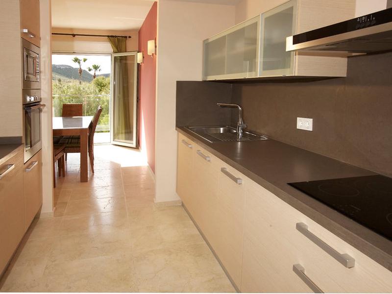 ECD6E28F3529D28E53C5398E39E6A1C7