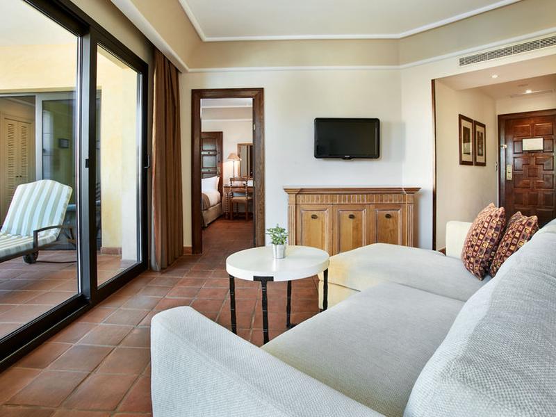 84C39F18935B3CA47D8F56404C682560