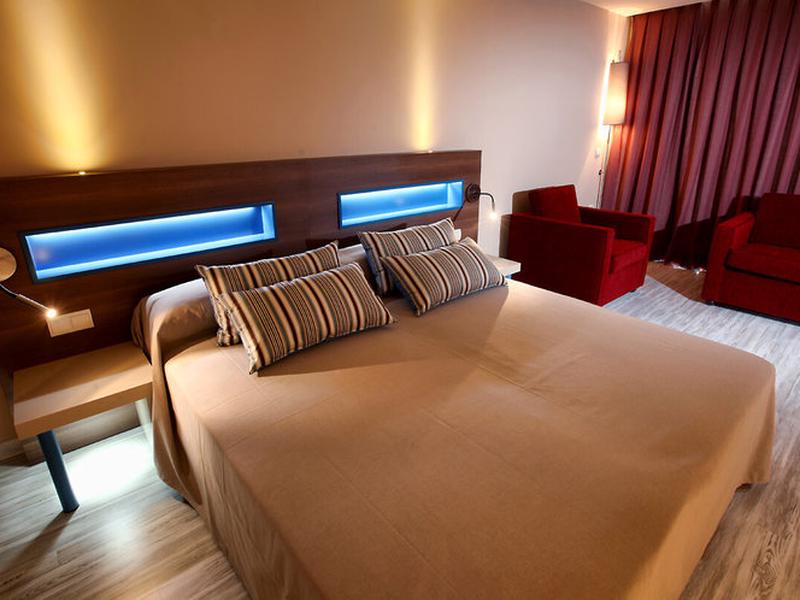 685B2ED876AB3042F913658F5317681A