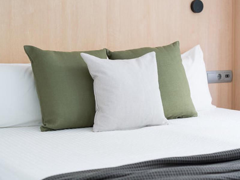 9767BA2827EC2A6F9B2E26E5C0F9627A