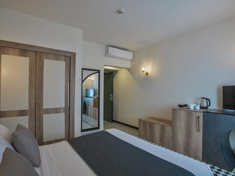 5779E8E69F1A21AA54D9864667FC7915