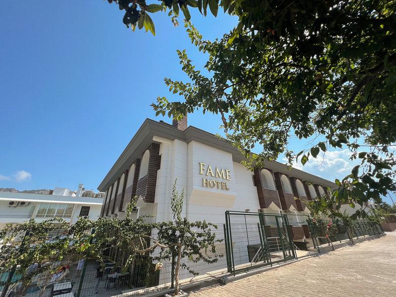 909A7E1B6B3F4E01258A78CEFEA11579