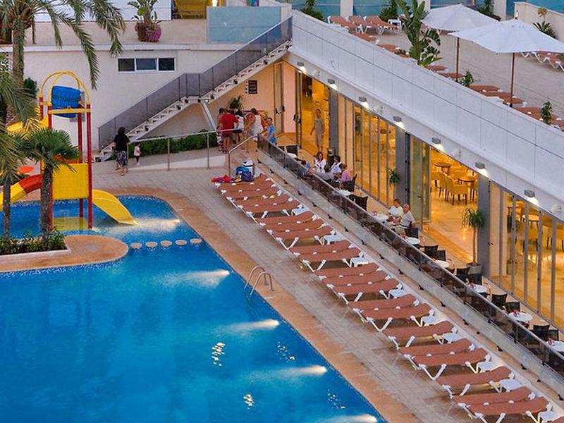 FBBA3DA3350487D87F08F13D29E6C3C4