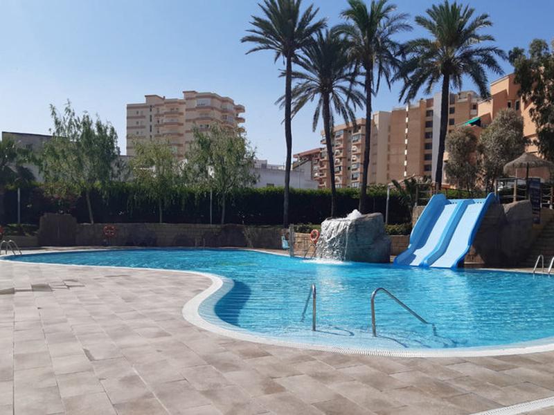 8D7AC83EDBD559087F356FB337DC475C