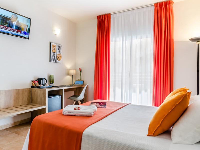 71FA28283069BCC5F1D135551FE3A78B