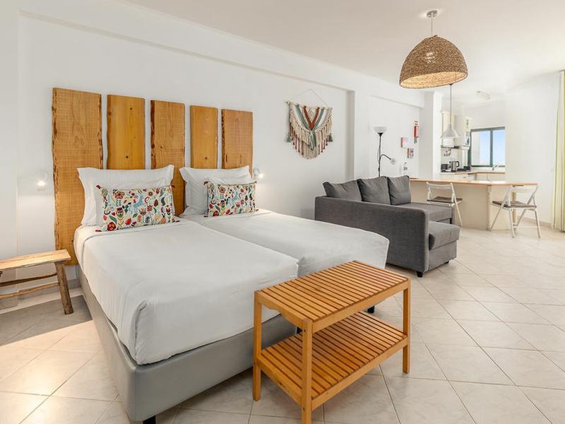 5D864856AD9F415B38B4DB115339F37E