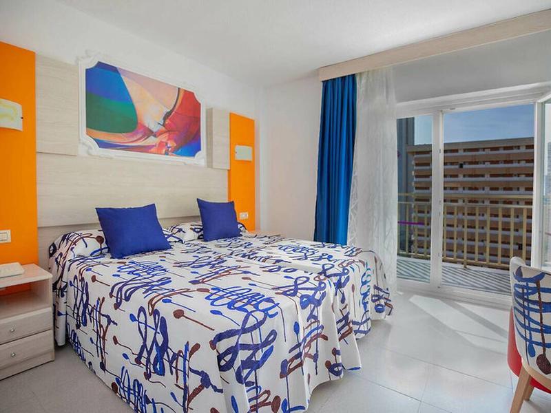 4B9FC437028F9CFF70D10C4DB6F9419C