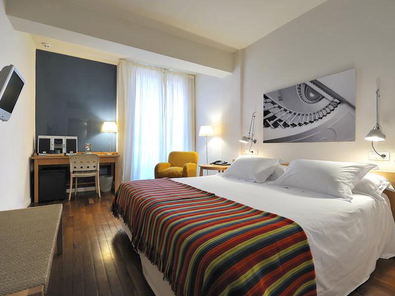 7F739DFA812E819A504A4FD9013D86B0