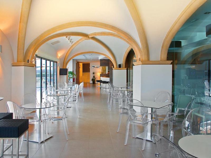 1CC7437A7C80409A1693D423F6C7BBB9